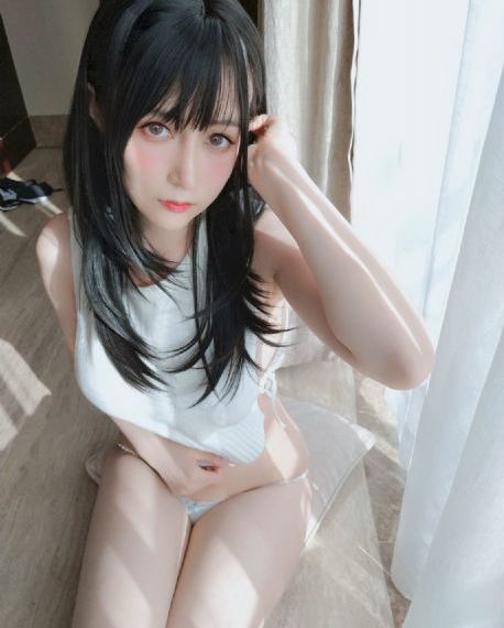 男总裁在办公室被c呻吟_BD韩语免费观看超清